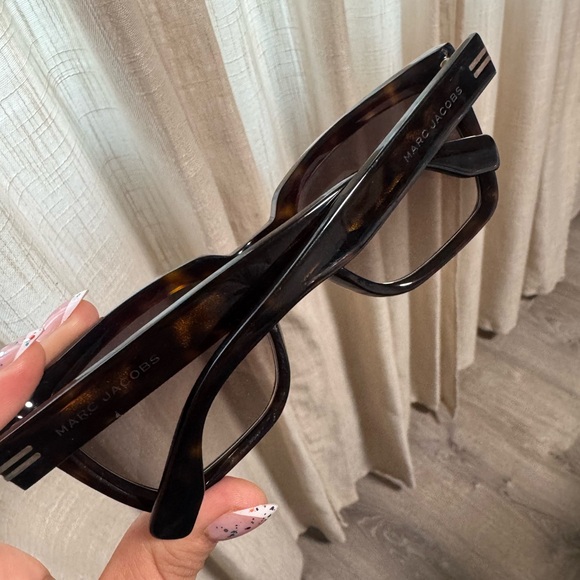 Marc Jacobs Accessories - Marc Jacobs Sunglasses